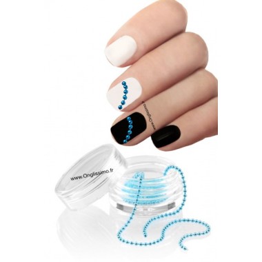 Chaîne billes perlés décor ongles 3D nail art Bleu